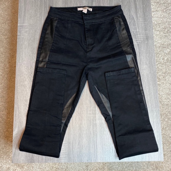 Faux leather trim pants - Picture 2 of 5